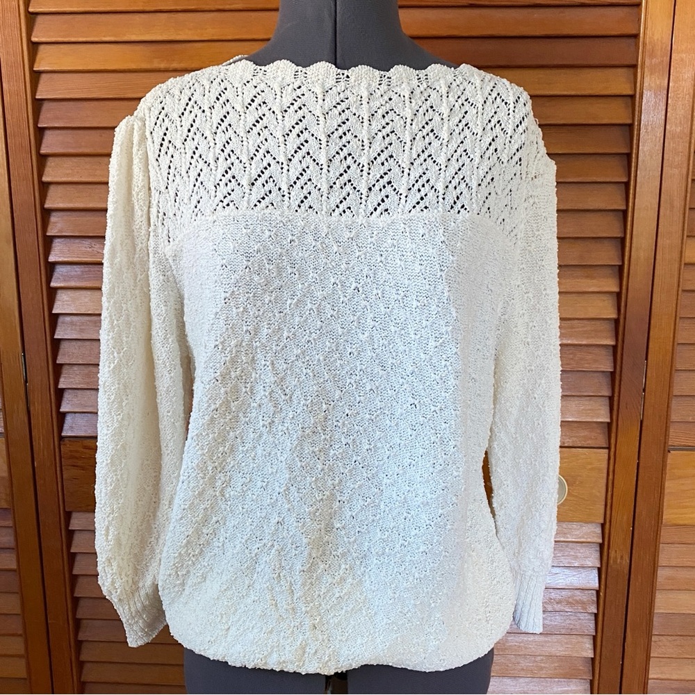 Vintage Centennial Knits LTD Sweater Top Size Medium Scalloped Neckline Pullover